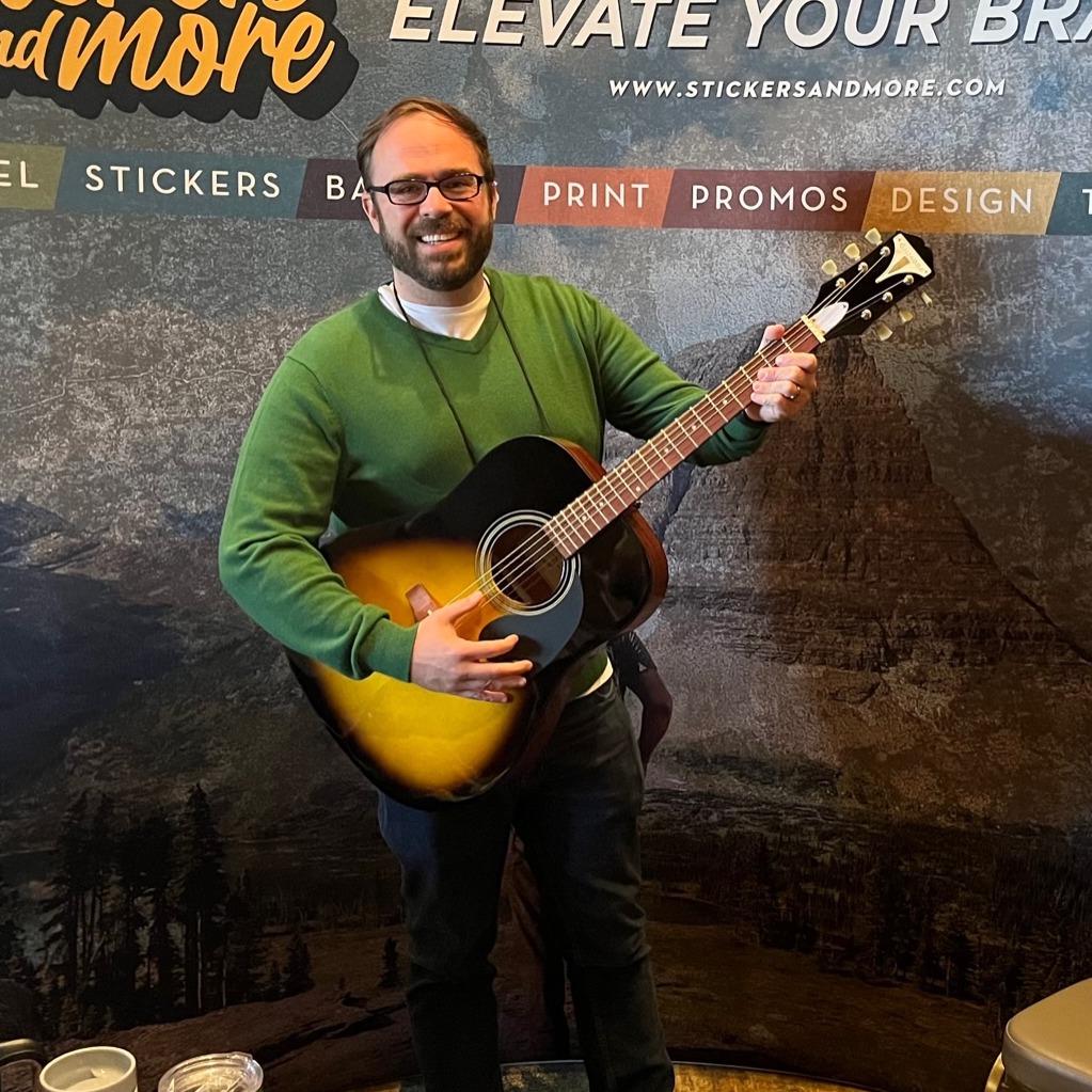 Congrats to Chris from Camp Waldemar on winning the guitar at CAMPference. Lets elevate your brand together. Check out our website to see all the different ways we can help.
https://stickersandmore.com/camp/
#camplife #winnerswin #guitar #camp #stickershop