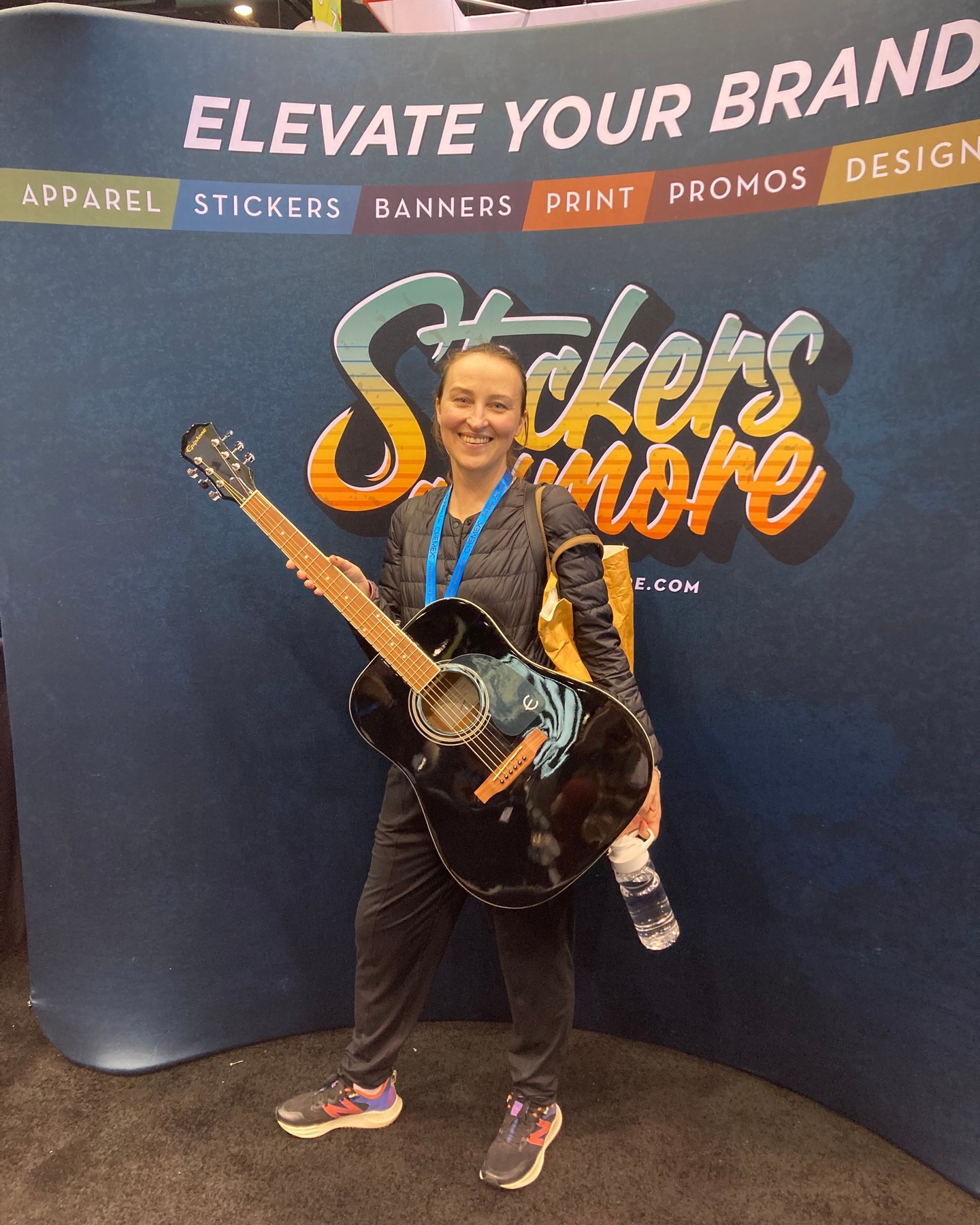 Guitar Winner from Coffee Specialty Conference in Chicago 🤟

Natalia from Chef Sergey's Bakery! 

#StickersAndMore
#ElevateYourBrand